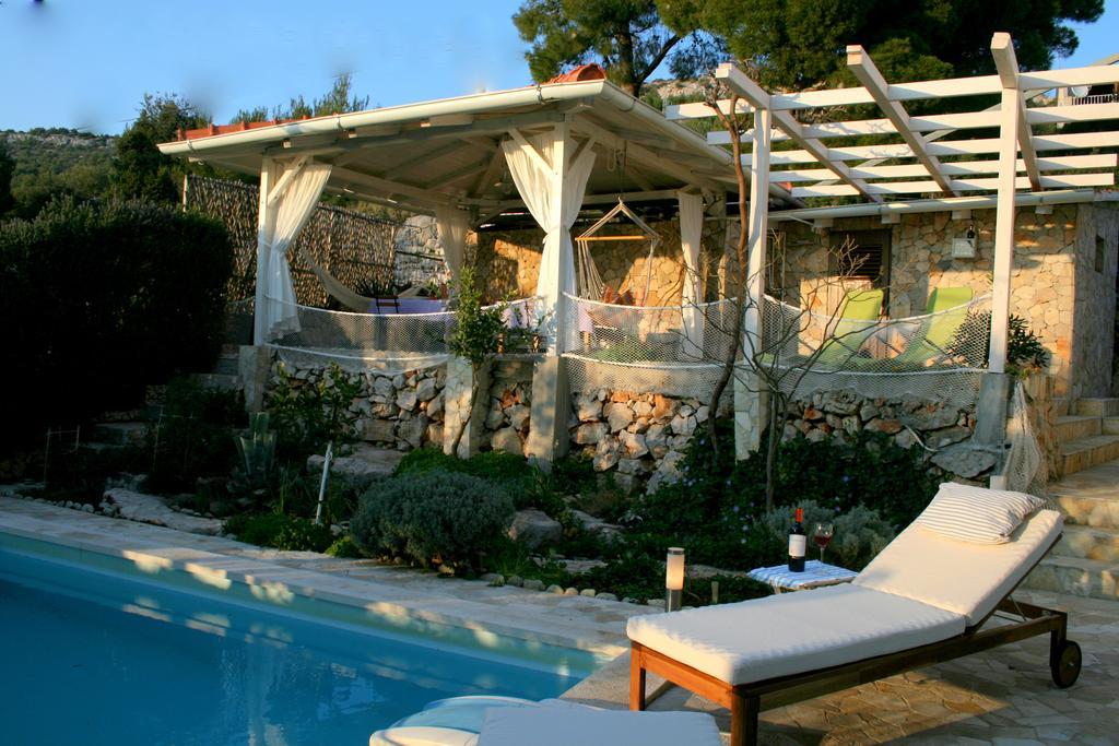 Apartments Mediterraneo Капріє Екстер'єр фото