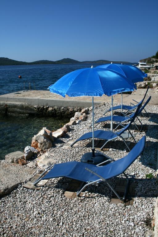 Apartments Mediterraneo Капріє Екстер'єр фото
