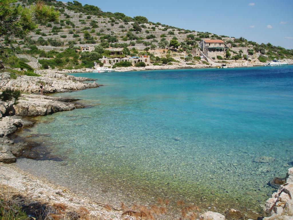 Apartments Mediterraneo Капріє Екстер'єр фото