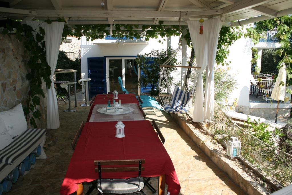 Apartments Mediterraneo Капріє Екстер'єр фото