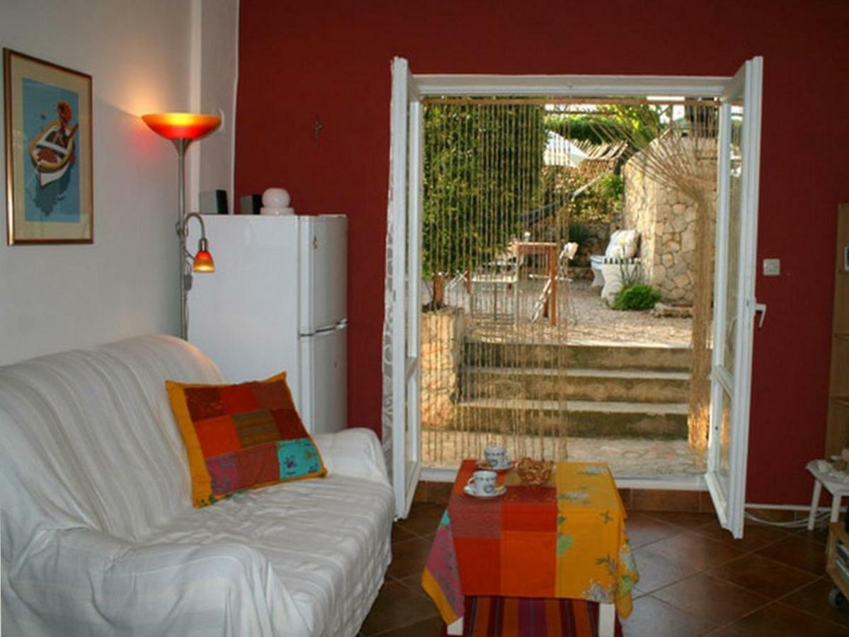 Apartments Mediterraneo Капріє Екстер'єр фото